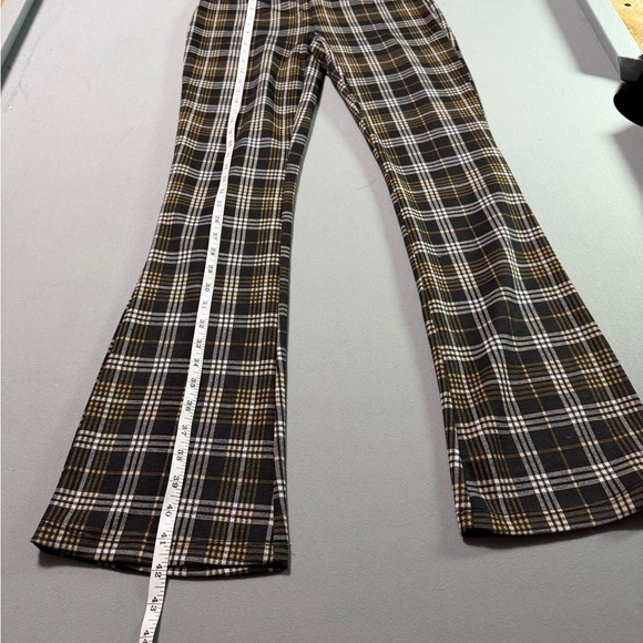 No Boundaries Plaid Pants in brown and yellow - Picture 5 of 8